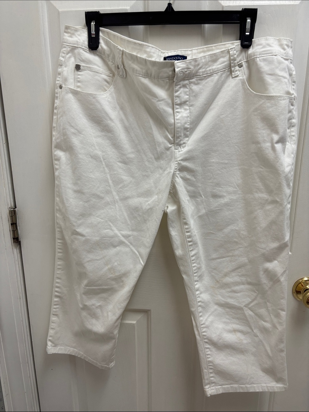 Bandolino  Women’s off White Relaxed Fit Jeans